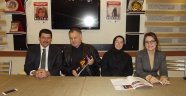Afşinder, ezbere yaşamlar adlı söyleşi yaptı.
