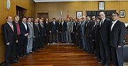 AKADEMİSYENLERDEN HAYIRLI OLSUN ZİYARETİ