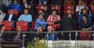 Aşık yıldız arıyor