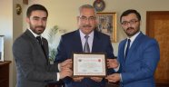Azerbaycan’lılar Derneğinden Rektör Deveciye Teşekkür Ziyareti