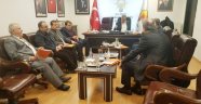 Başbakan Yardımcısı Veysi Kaynak, İlçe Belediye Başkanları İle Bir Araya Geldi