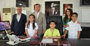 Başkan Bozdağ Koltuğu Çocuklara Devretti