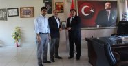 Başkan Çeleğen’e Yardımlardan Dolayı Plaket verildi.