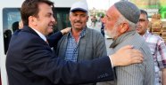 Başkan Erkoç Vatandaşlarla Kucaklaştı