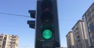 Büyükşehir’den Daha Modern Trafik Lambaları…