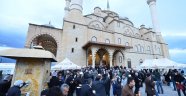 Büyükşehir’den Süt Ve Simit İkramı