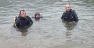 Büyükşehir İtfaiyesi Su Altı Arama Kurtarma Ekibi, Dalış Eğitimlerini Menzelet Barajında Artırdı