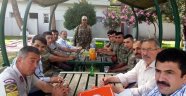 Çakıroğlu Derneği’nden Askere Moral Ziyareti