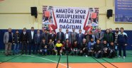 Dulkadiroğlu'ndan Amatör Spor Kulüplerine Malzeme Yardımı
