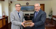 Eski Bakan Sami Güçlü Rektör Deveci’yi Ziyaret Etti