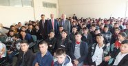 İHL Kariyer Günleri'nde "Hedeflere Ulaşmada Sorumluluklarımız" Konferansı Yapıldı