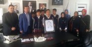 İmam Hatip Öğrencilerinden Tablo Sürprizi