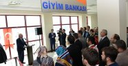KSÜ ve Türk Kızılayı işbirliğiyle Giysi Bankası Açıldı