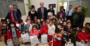 Minikler Başkan Okay'ın Makamını Renklendirdi