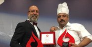 O Artık Ödüllü Bir Paçacı..