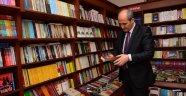 Öğrenciler Yaz Tatilini Kitap Kafe Ve Kıraathane'de Kitap Okuyarak Değerlendiriyor