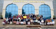 Öğrencilerden Türkmenlere Battaniye Yardımı