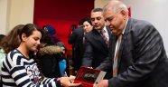 Onikişubat Belediyesi'nden Lise Öğrencilerine 37 bin ‘Safahat’
