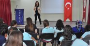 Psikolog Meriç Mavi’den Öğrencilere Seminer