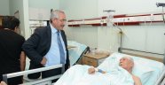 Rektör Deveci ’den Şair Karakoç’a Geçmiş Olsun Ziyareti