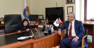 Rektör Deveci Koltuğunu Zeynep Sude Bilginer’e Devretti