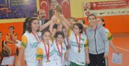 Şampiyon Beyza