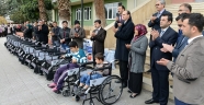 TEKERLEKLİ SANDALYELER SAHİPLERİNE VERİLDİ.