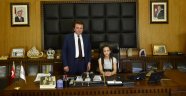 Temsili Başkan Ecem Esra Ceren Oldu