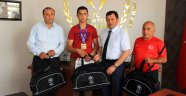 Tiyek miniklerde türkiye 1. Si oldu
