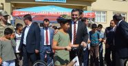 Türkoğlu'da öğrencilere bisiklet dağıtıldı