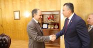Vali Özkan Muhtarlar Dernekleri İle Bir Araya Geldi