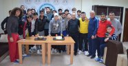 Yusuf Efil Ve İlhan Aslanoğlu’na Doğum Günü Süprizi
