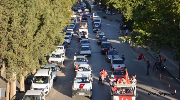Türkoğlu 500 Araçlık Konvoy’la Demokrasi Mitingine Çıkarma Yaptı
