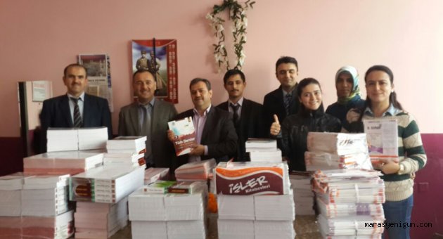 Vali Güvençer'den 3 bin liralık kitap desteği.