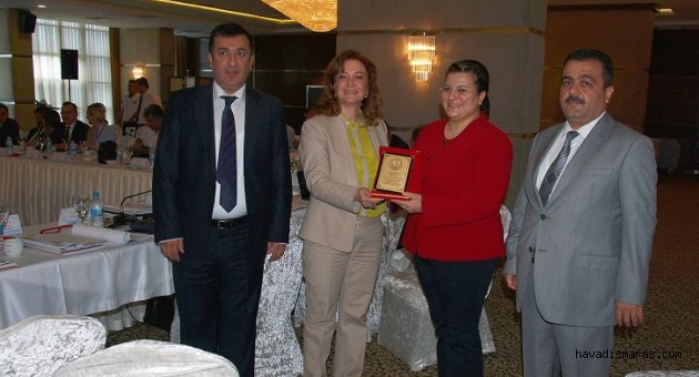 Yılın Hekimi Uzm. Dr. Cemile Karadeniz